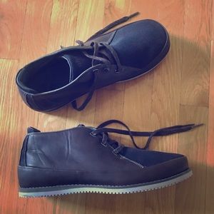 Men’s Ahnu Leather Chukka Boots